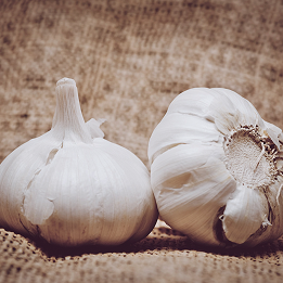 Clove and garlic